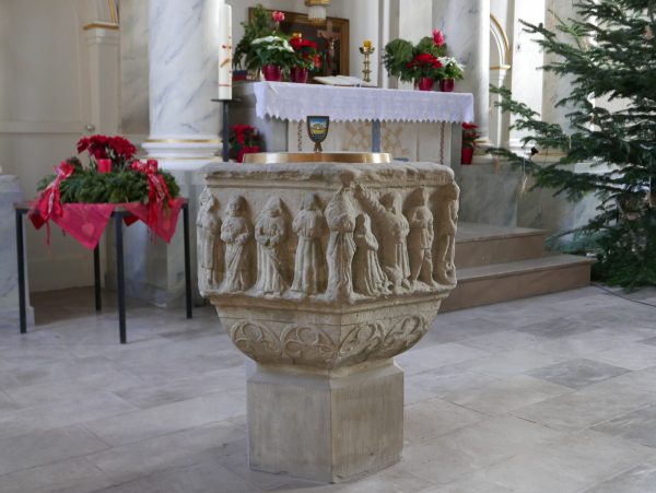 Diemarden Kirche Taufstein